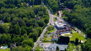 Luchtfoto Hotel Dennenhof